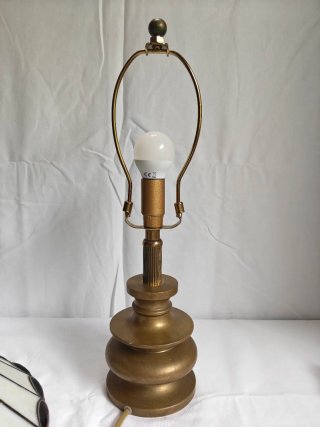 Lampada da tavolo stile Liberty
