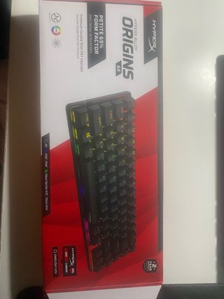 Teclado HyperX Alloy 65% Preto Roxo