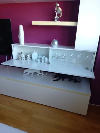 Mueble blanco lacado moderno