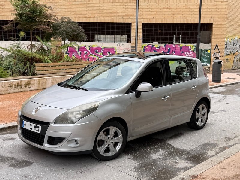 Renault Scenic 2011 - foto 1