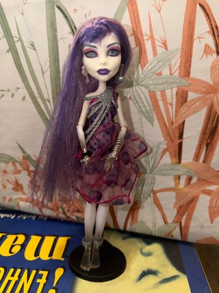 Monster High Spectra Vondergeist Muñeca