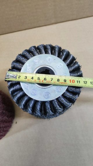 Cepillo de alambre y disco abrasivo