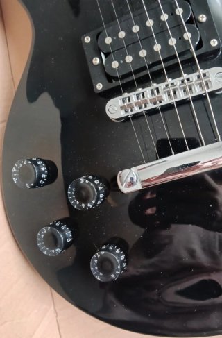 Harley Benton Les Paul HBL 400 + Cable Ernie Ball