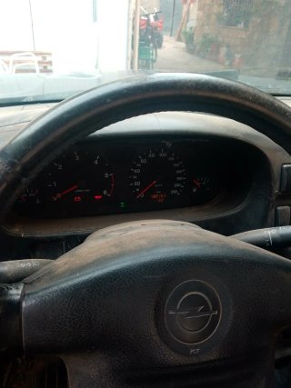 Opel Frontera 1999