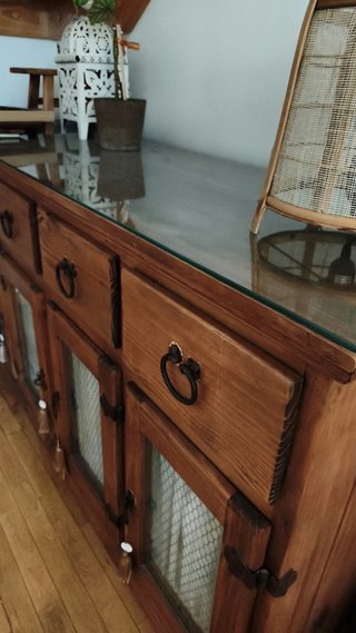 Aparador Mexicano de Madera Maciza.