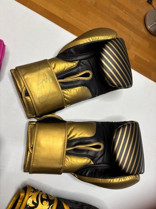 Pack Boxeo DSK Topuria 14oz + Casco + Vendas..