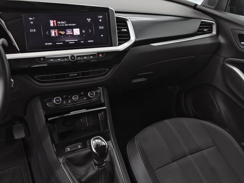 Opel Grandland 2023, foto 17
