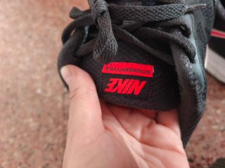 Zapatillas Nike Negras y Rosas