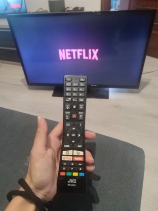 TV JVC Negra Netflix youtube 40 pulg