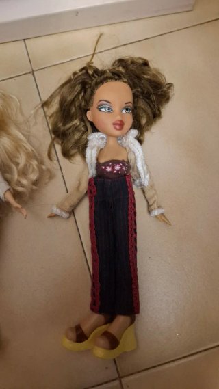 3 Bambole Bratz 12€ ciascuna