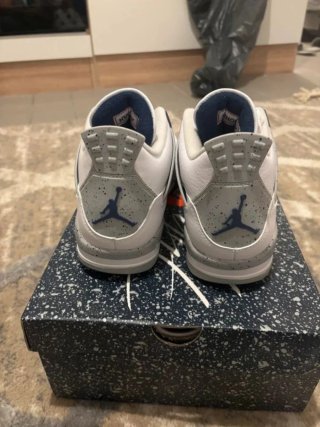 Jordan 4 Retro Midnight Navy EU 40