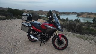 MH Tray 125 Adventure con Maletas