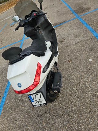 Scooter Blanco