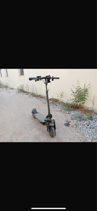 Vendo urgente por viaje Patinete eléctrico