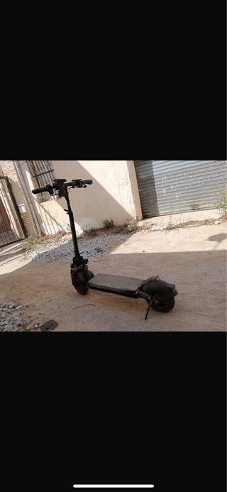 Vendo urgente por viaje Patinete eléctrico