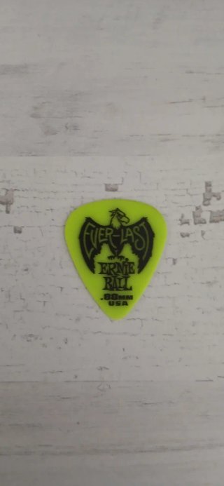 Púa Ernie Ball Everlast 88mm USA
