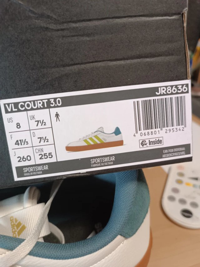 Adidas Talla 41 1/3 Blancas y Verdes
