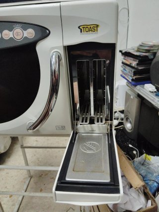 Microondas LG con Tostador incorporado