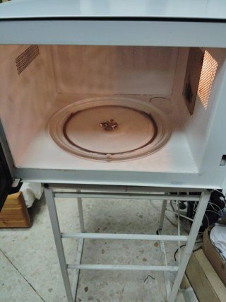 Microondas LG con Tostador incorporado