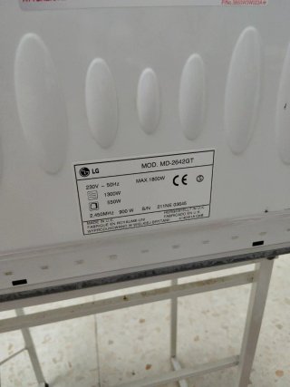 Microondas LG con Tostador incorporado