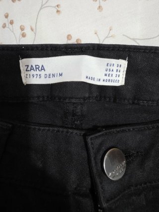 Pantalones vaqueros negros Zara