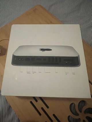 Mac mini A1347 + Caja Original + RAM Extra