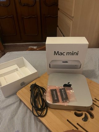 Mac mini A1347 + Caja Original + RAM Extra