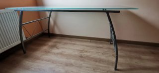 Mesa cristal y patas metálicas