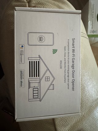 Smart Wi-Fi Garage Door Opener RSG100