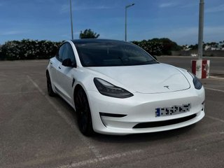 TESLA model 3