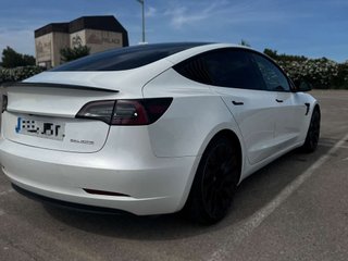 TESLA model 3