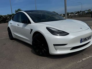 TESLA model 3