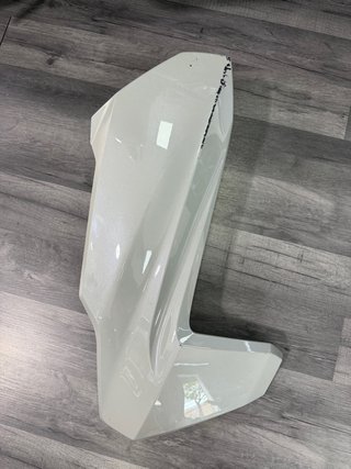 Cubierta lateral izquierda Honda Forza 125