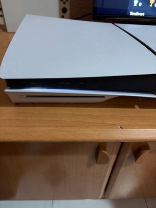 PlayStation 5 de 1TB como NUEVA y en garantía!!!