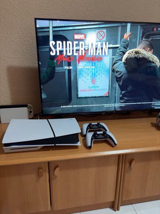 PlayStation 5 de 1TB como NUEVA y en garantía!!!