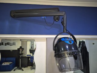 Lavacabezas, sillones y mobiliario de peluqueria