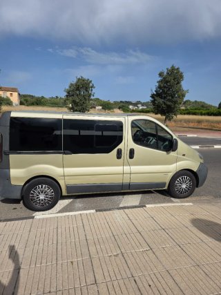 Opel Vivaro 2005 433.000k.m 2.5 cdti 9 plazas