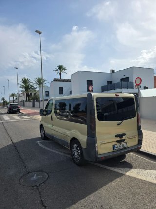 Opel Vivaro 2005 433.000k.m 2.5 cdti 9 plazas