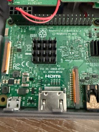 Raspberry Pi 3B v1.2 Retroflag NESPi Case SD 32gb