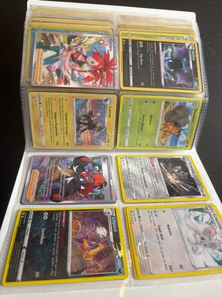 Álbum de Cartas Pokémon con 240 cartas