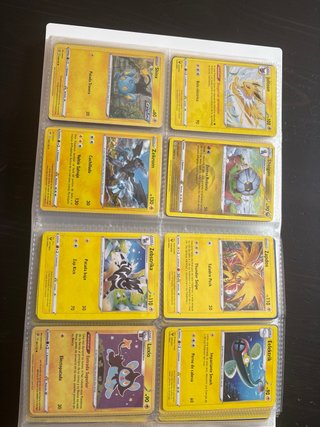 Álbum de Cartas Pokémon con 240 cartas