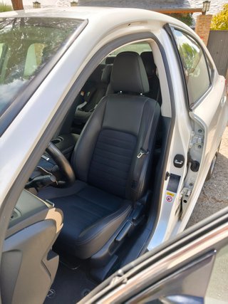 LEXUS IS 300h EXECUTIVE (2018) – 4 ruedas nuevas