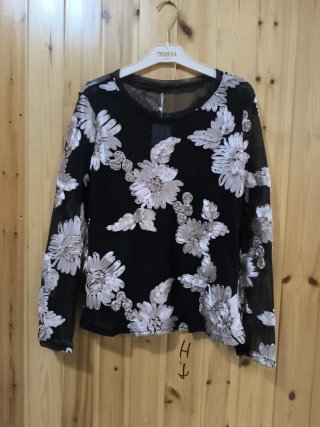 Camiseta de gasa con flores dorada