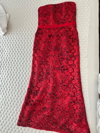 Vestido de fiesta Pronovias rojo