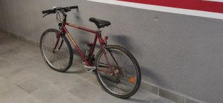 Bicicleta Specialized Hardrock Rossa