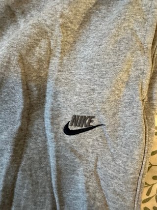 Pantalón chándal Nike gris hombre