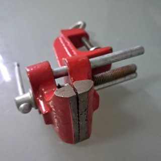 Tornillo de banco portátil