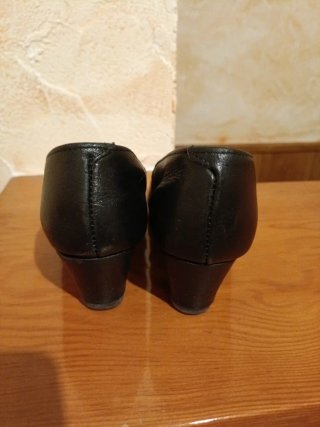 Zapatos de tacón negros