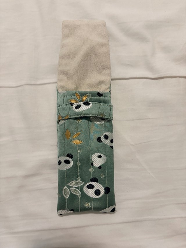 Estuche para plumas pandas