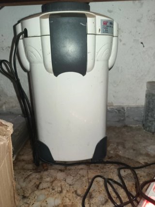 Acuario 100L con filtro y luz LED